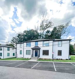 Beautiful 2BR Condo in Homewood next to SOHO