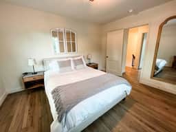 Charming 2 bedroom townhome in downtown Homewood