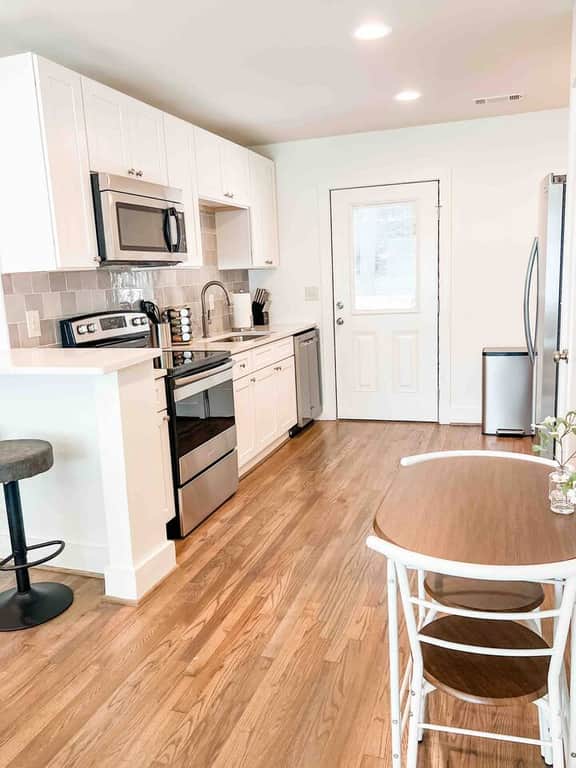 Beautiful 2BR Condo in Homewood next to SOHO