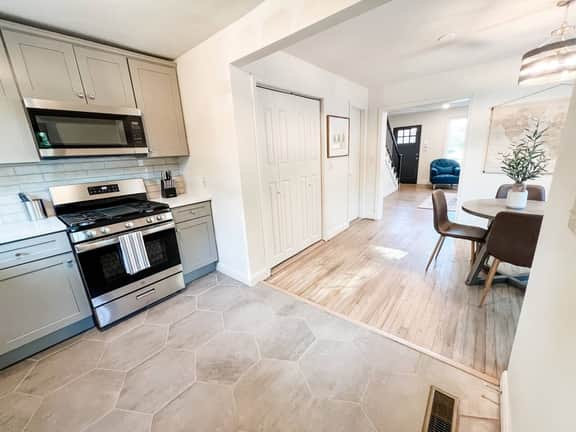 Sweet Homewood Alabama! 2 Bed Townhome near SOHO